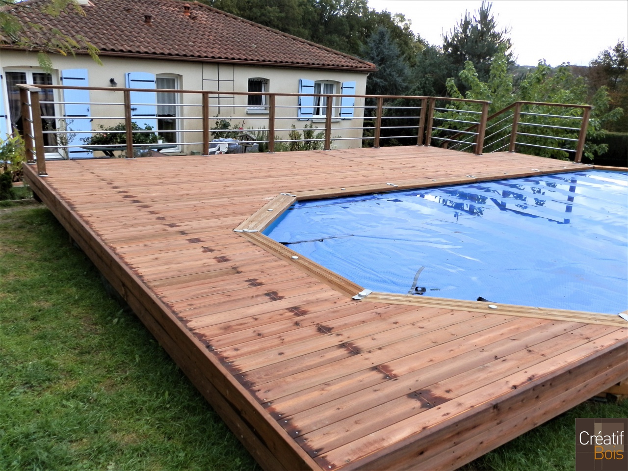Terrasse en Pin Rouge du Nord pour piscine hors sol Garde-Corps Eila AIXE SUR VIENNE - 87 Haute Vienne Terrasse en Pin Rouge du Nord pour piscine hors sol Garde-Corps Eila AIXE SUR VIENNE - 87 Haute Vienne