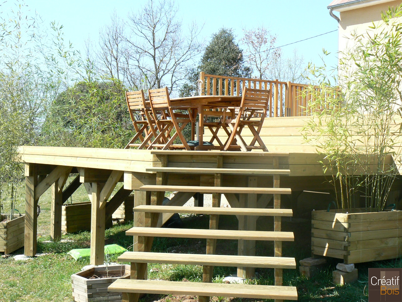 Terrasse Bois en hauteur avec escalier d’accès CHASTEAUX Corrèze 19 Terrasse Bois en hauteur avec escalier d’accès CHASTEAUX Corrèze 19