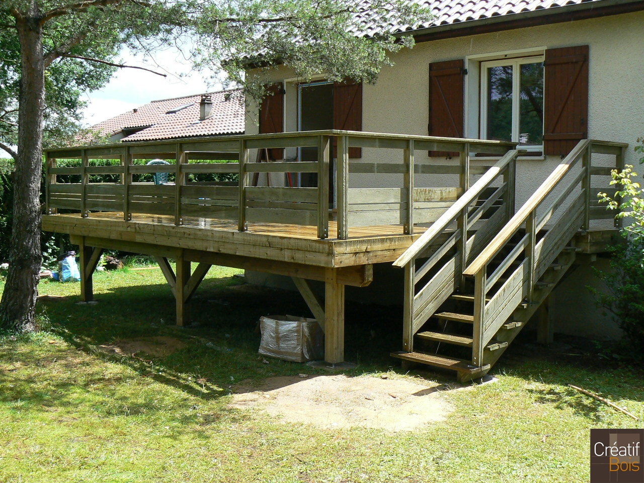 Terrasse Autoportante en Pin Rouge du Nord Garde-Corps Valosa BEAUBREUIL Haute Vienne 87 Terrasse Autoportante en Pin Rouge du Nord Garde-Corps Valosa BEAUBREUIL Haute Vienne 87