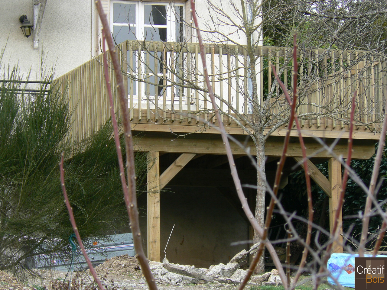 Terrasse Bois en hauteur LE PALAIS SUR VIENNE - Haute Vienne 87 Terrasse Bois en hauteur LE PALAIS SUR VIENNE - Haute Vienne 87