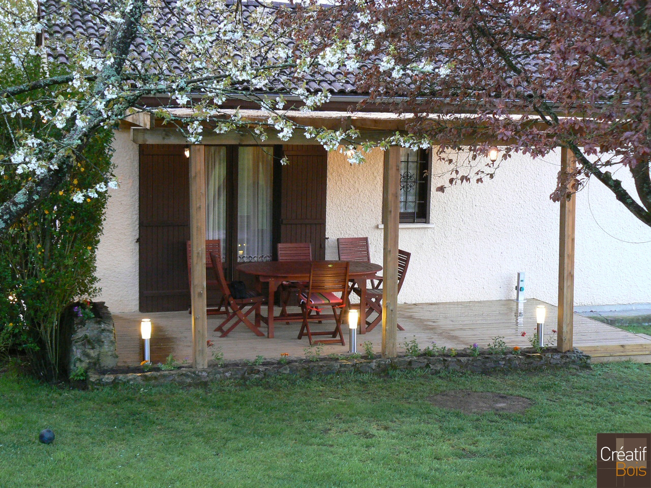 Terrasse Bois SAINT JEAN DE LIGOURE - Haute Vienne 87 Terrasse Bois SAINT JEAN DE LIGOURE - Haute Vienne 87