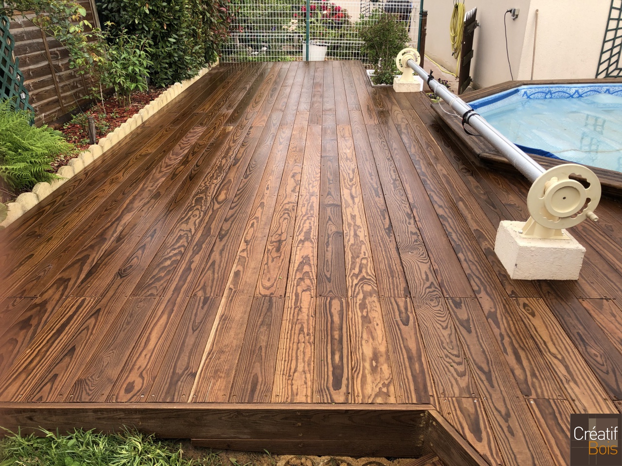 Terrasse plage de piscine en Pin de Caroline - 87 Haute Vienne Limousin Terrasse plage de piscine en Pin de Caroline - 87 Haute Vienne Limousin