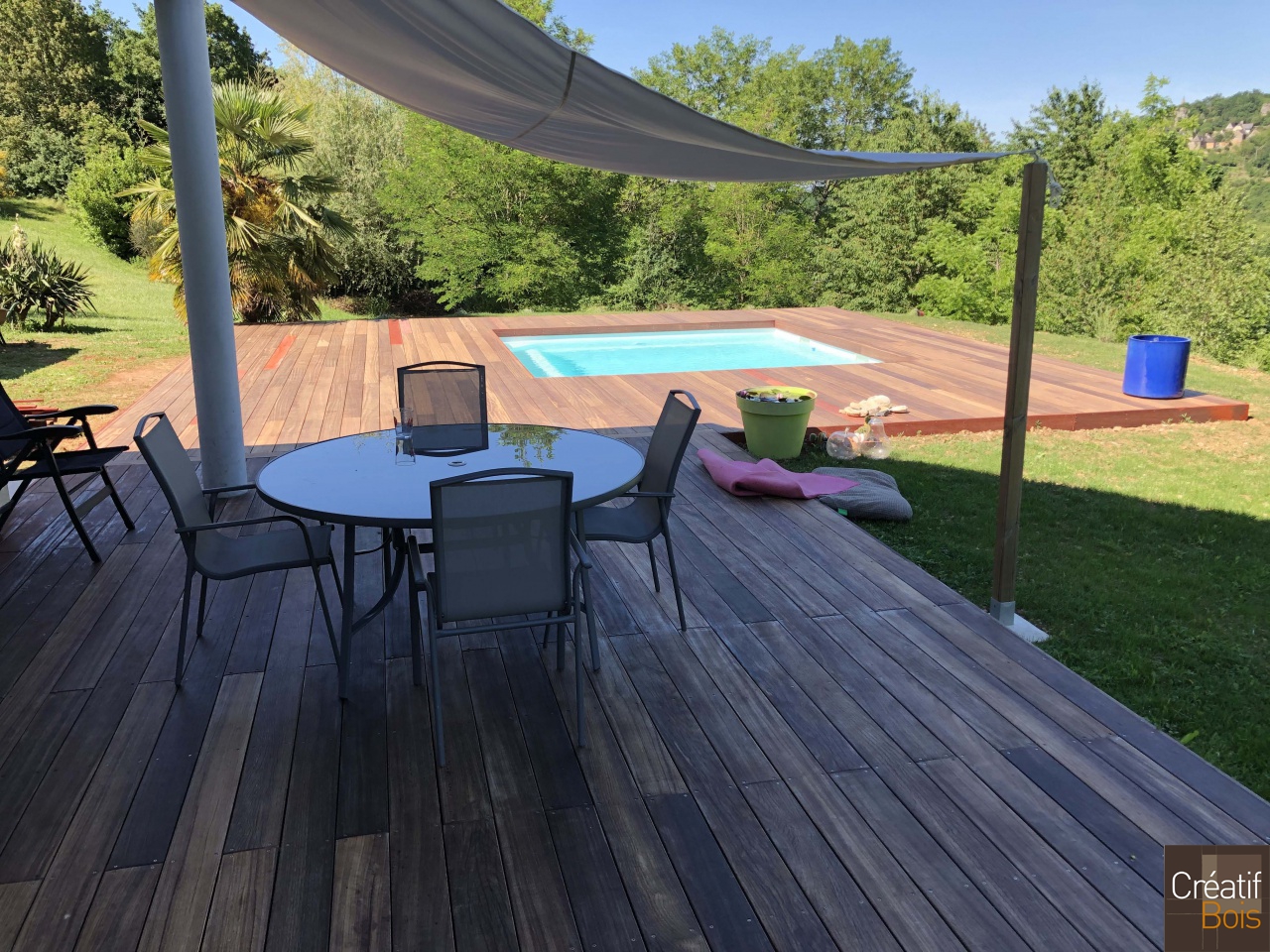 Plage de piscine et terrasse en Padouk - SAINT CERNIN de LARCHE - 19 Corrèze Plage de piscine et terrasse en Padouk - SAINT CERNIN de LARCHE - 19 Corrèze