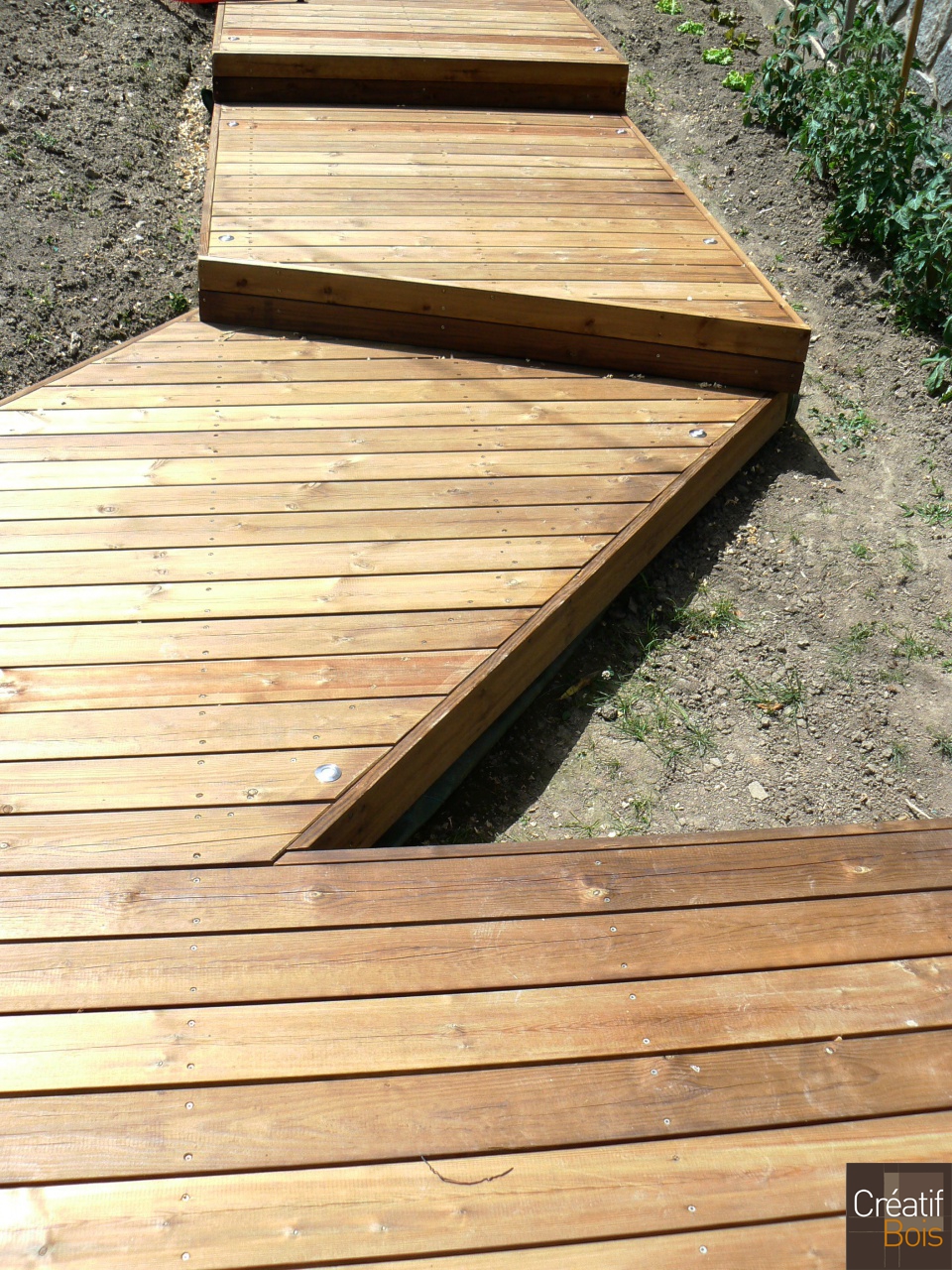 Escalier palier en Pin Rouge du Nord GUERET - Creuse 23 Escalier palier en Pin Rouge du Nord GUERET - Creuse 23