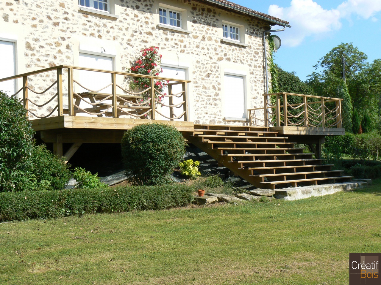 Terrasse Autoportante et son escalier central - PANAZOL - 87 Haute Vienne Terrasse Autoportante et son escalier central - PANAZOL - 87 Haute Vienne
