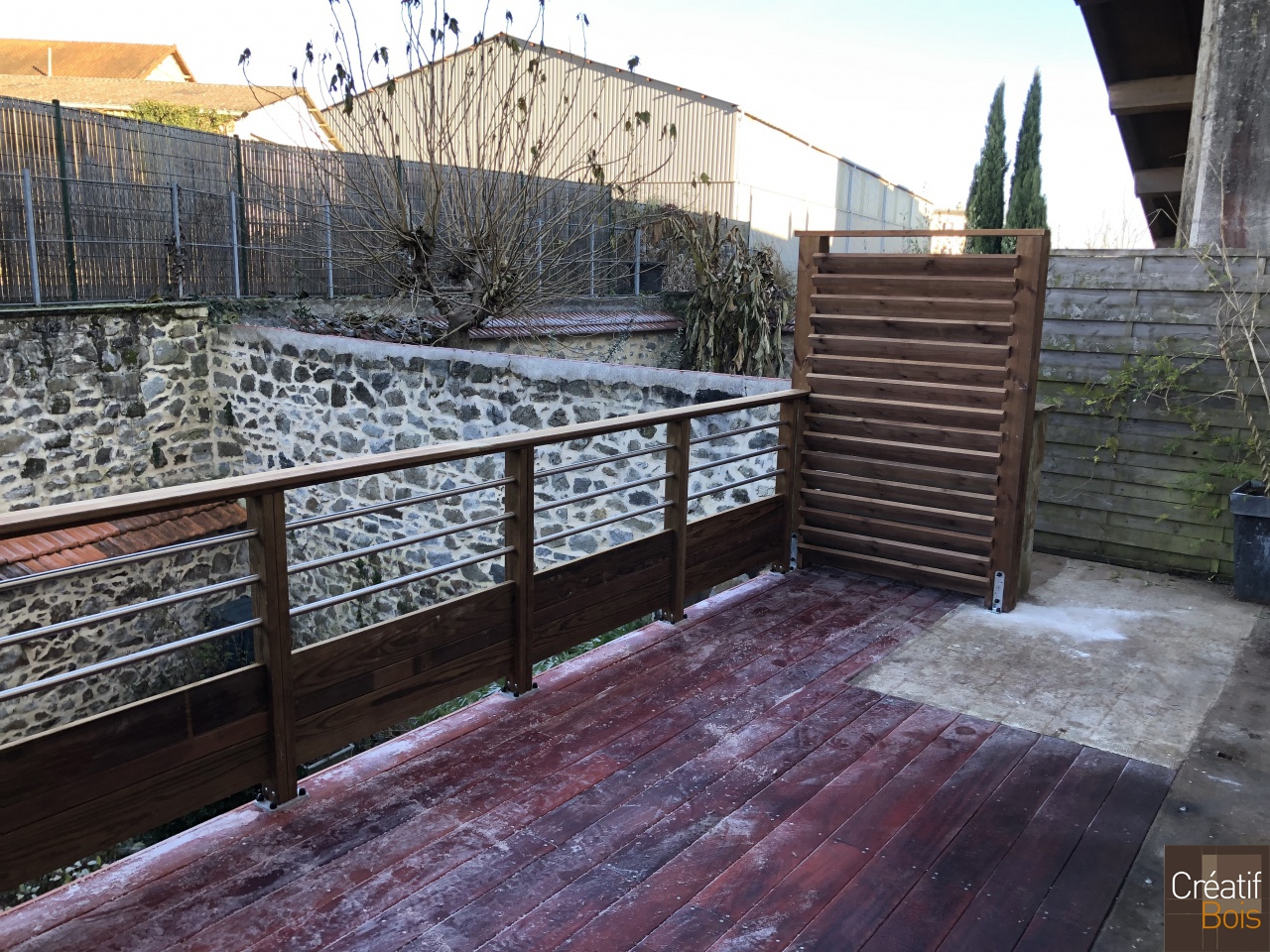 Terrasse Autoportante avec Platelage en Padouk et Garde-corps "Corrèza" - LIMOGES - 87 Haute-Vienne Terrasse Autoportante avec Platelage en Padouk et Garde-corps "Corrèza" - LIMOGES - 87 Haute-Vienne