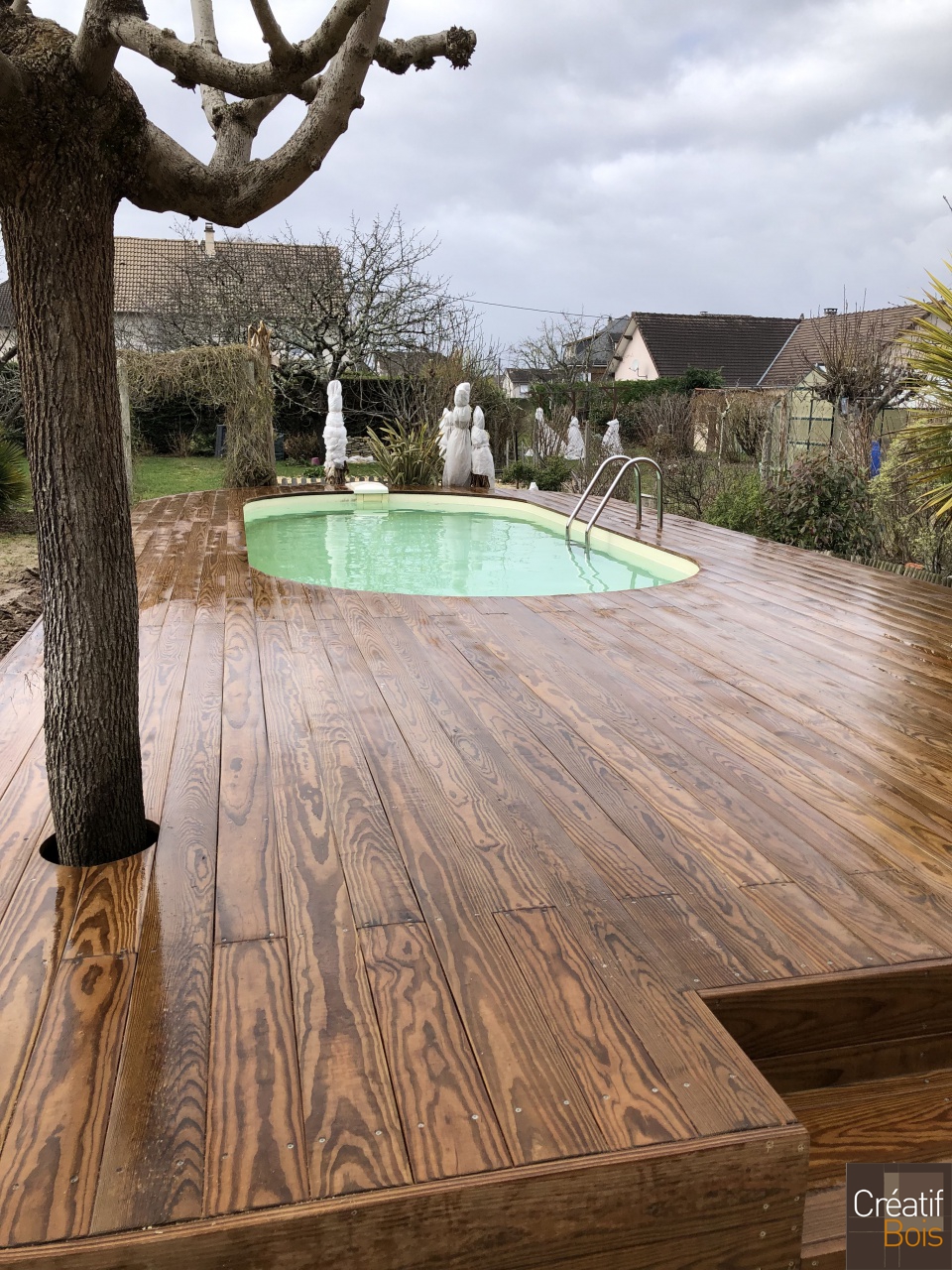 Plage de Piscine en Pin de Caroline - BRIVE - 19 Corrèze Plage de Piscine en Pin de Caroline - BRIVE - 19 Corrèze