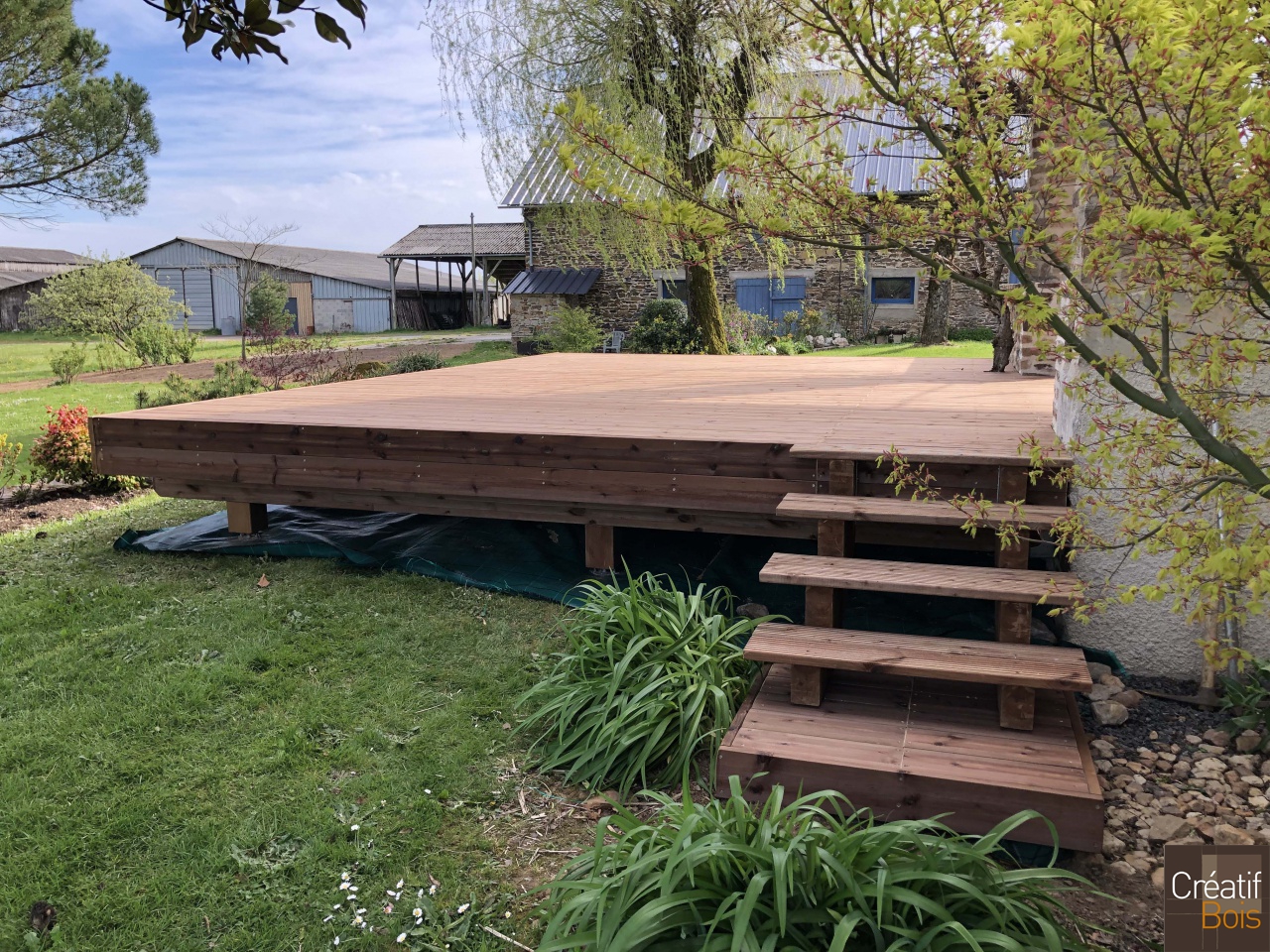 Terrasse Autoportante en Pin Rouge du Nord et Escalier - SAVIGNAC - 24 Dordogne Terrasse Autoportante en Pin Rouge du Nord et Escalier - SAVIGNAC - 24 Dordogne