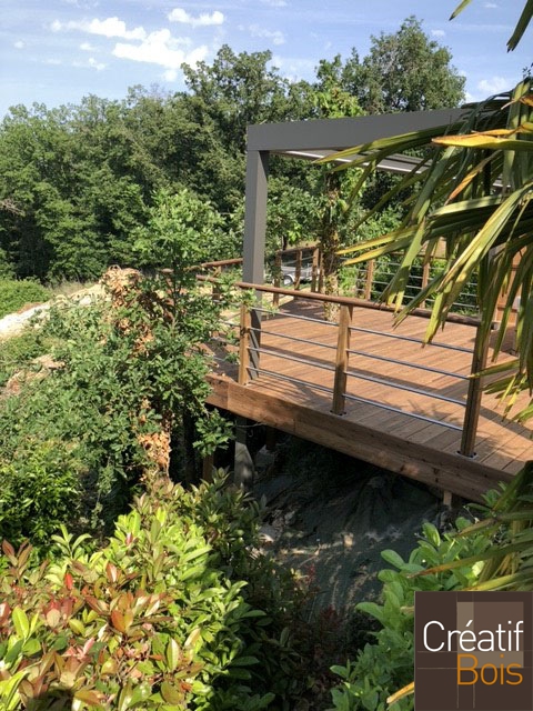 Terrasse Autoportante en Pin Rouge du Nord Garde-corps "Eila" - LANZAC - 46 Lot Terrasse Autoportante en Pin Rouge du Nord Garde-corps "Eila" - LANZAC - 46 Lot