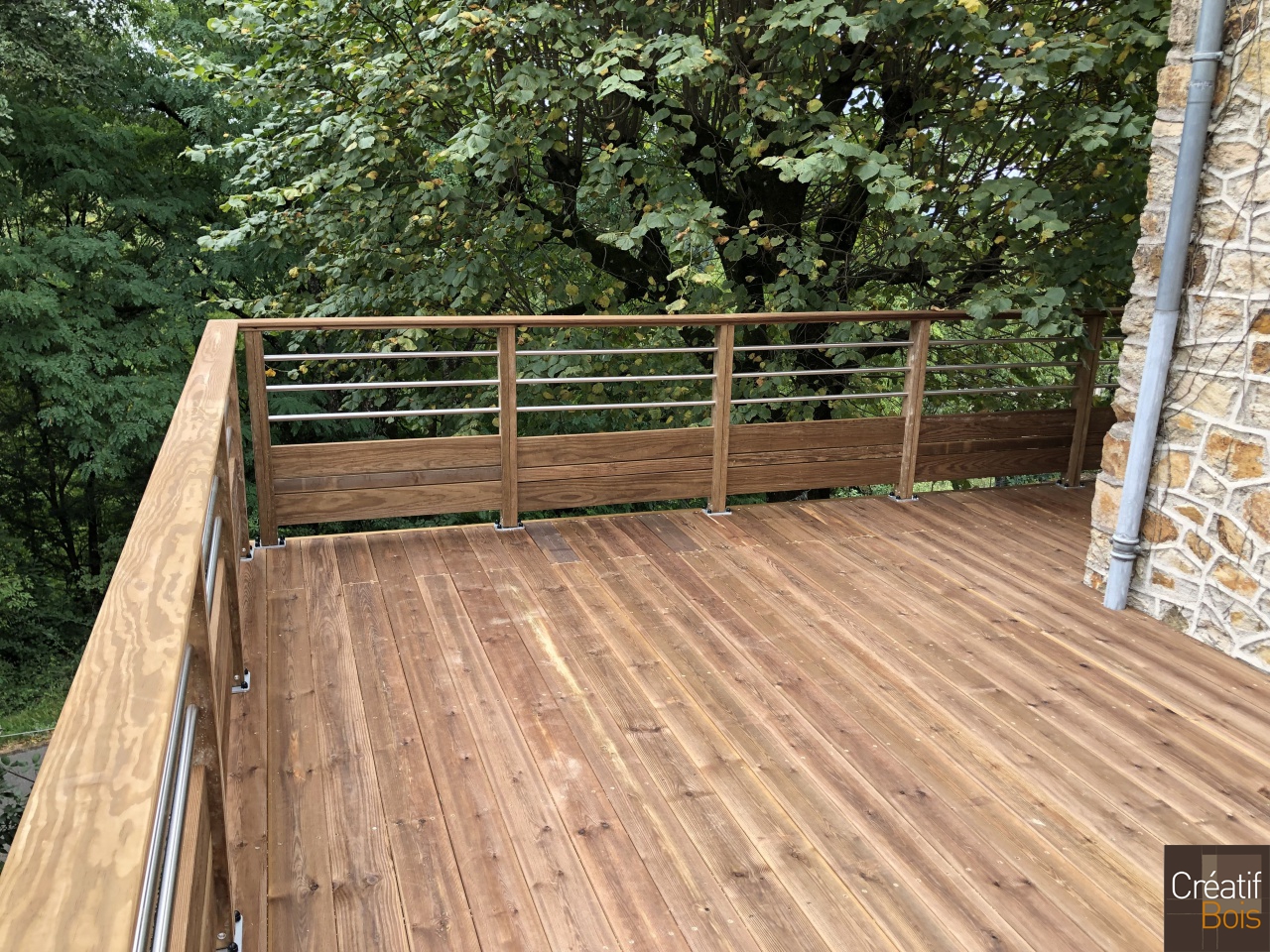 Terrasse sur Structure Autoportante en Pin Rouge du Nord avec Garde-Corps "Corréza" - VOUTEZAC - 19 Corrèze Terrasse sur Structure Autoportante en Pin Rouge du Nord avec Garde-Corps "Corréza" - VOUTEZAC - 19 Corrèze