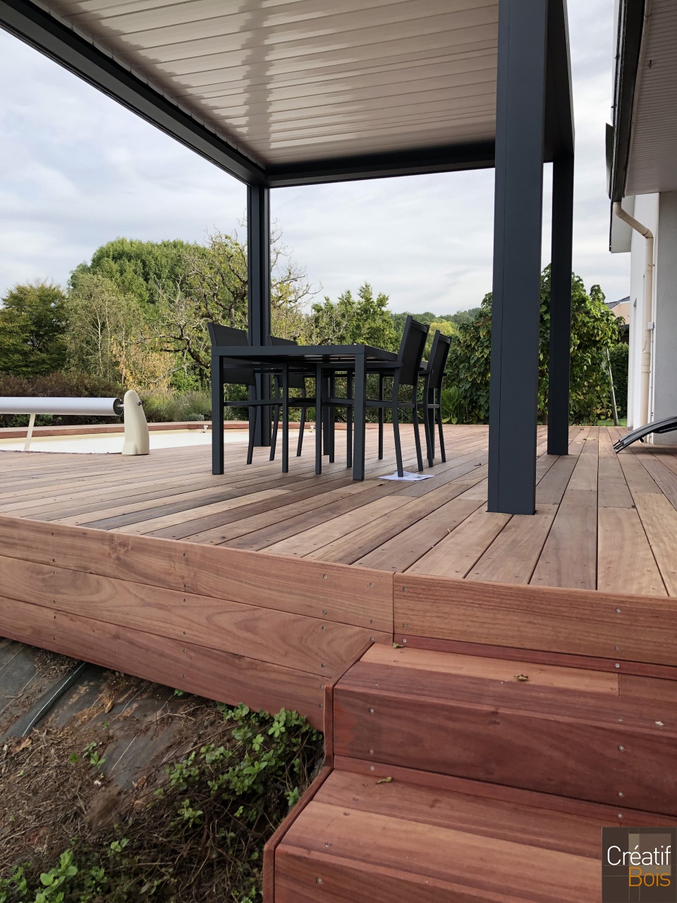 Plage de Piscine et Escalier en Padouk - ALLASSAC - 19 Corrèze Plage de Piscine et Escalier en Padouk - ALLASSAC - 19 Corrèze