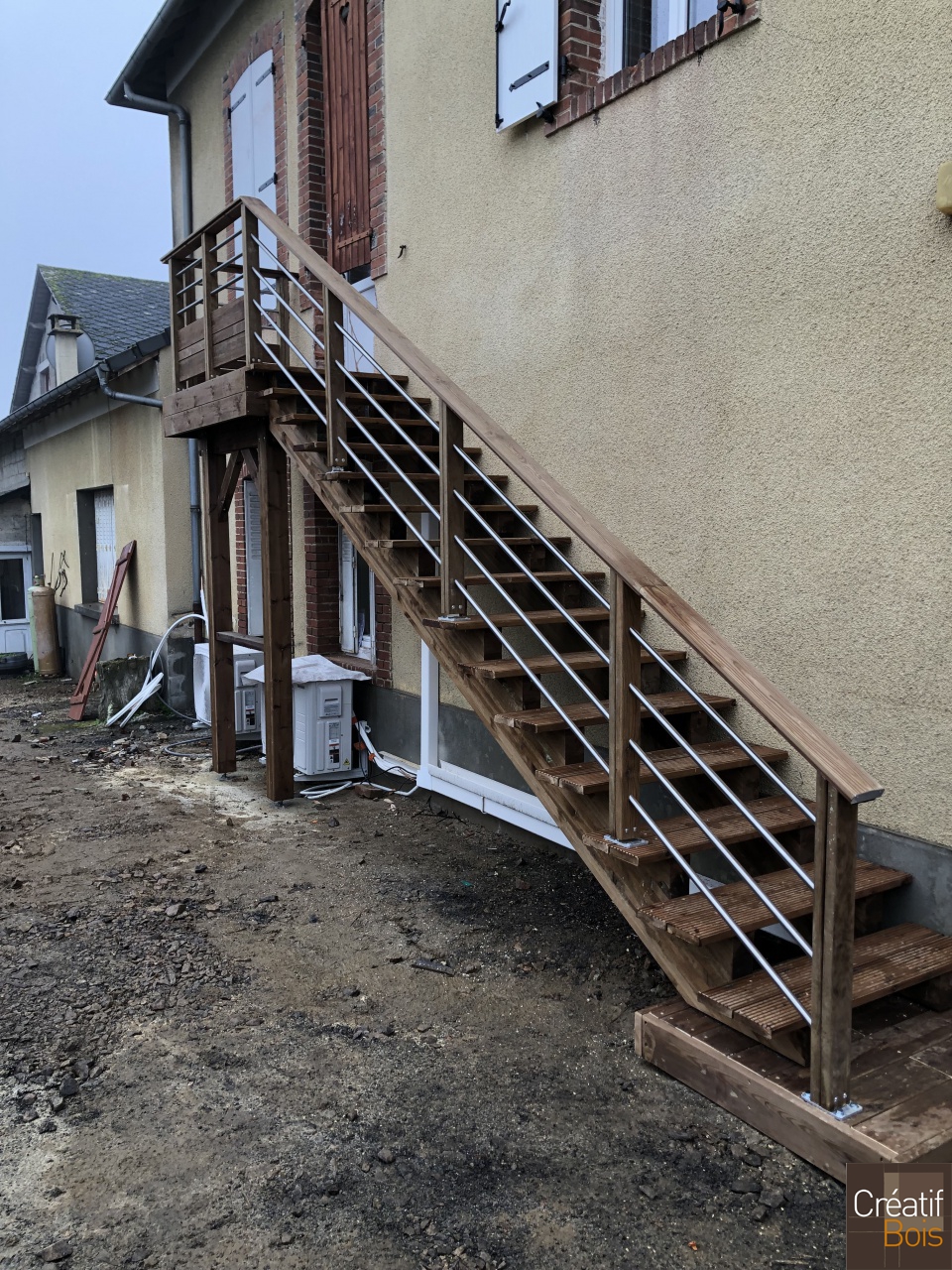 Escalier en bois Garde-Corps Eila et Corrèza - LUBERSAC - Corrèze 19 Escalier en bois Garde-Corps Eila et Corrèza - LUBERSAC - Corrèze 19