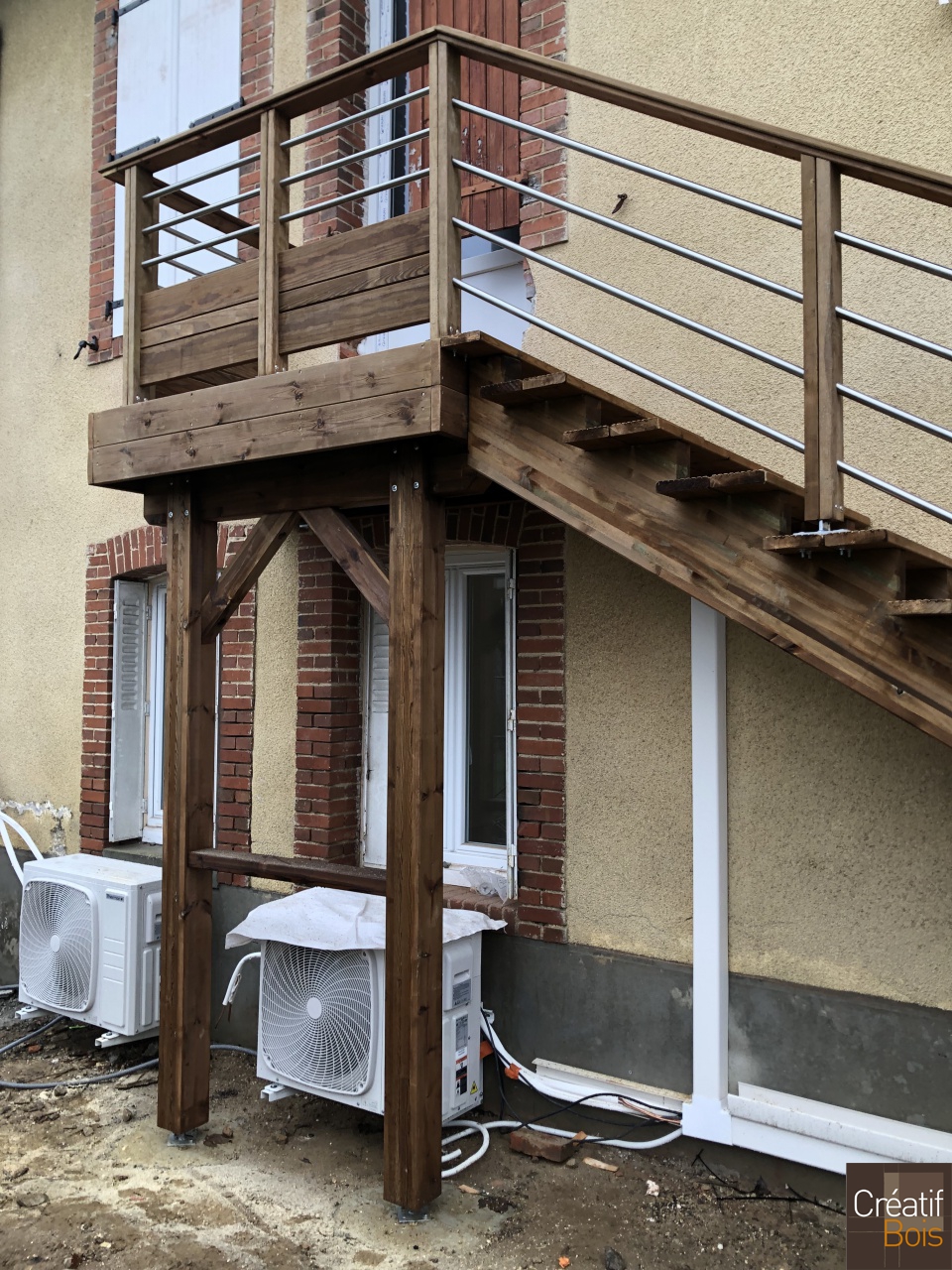Escalier en bois Garde-Corps Eila et Corrèza - LUBERSAC - Corrèze 19 Escalier en bois Garde-Corps Eila et Corrèza - LUBERSAC - Corrèze 19