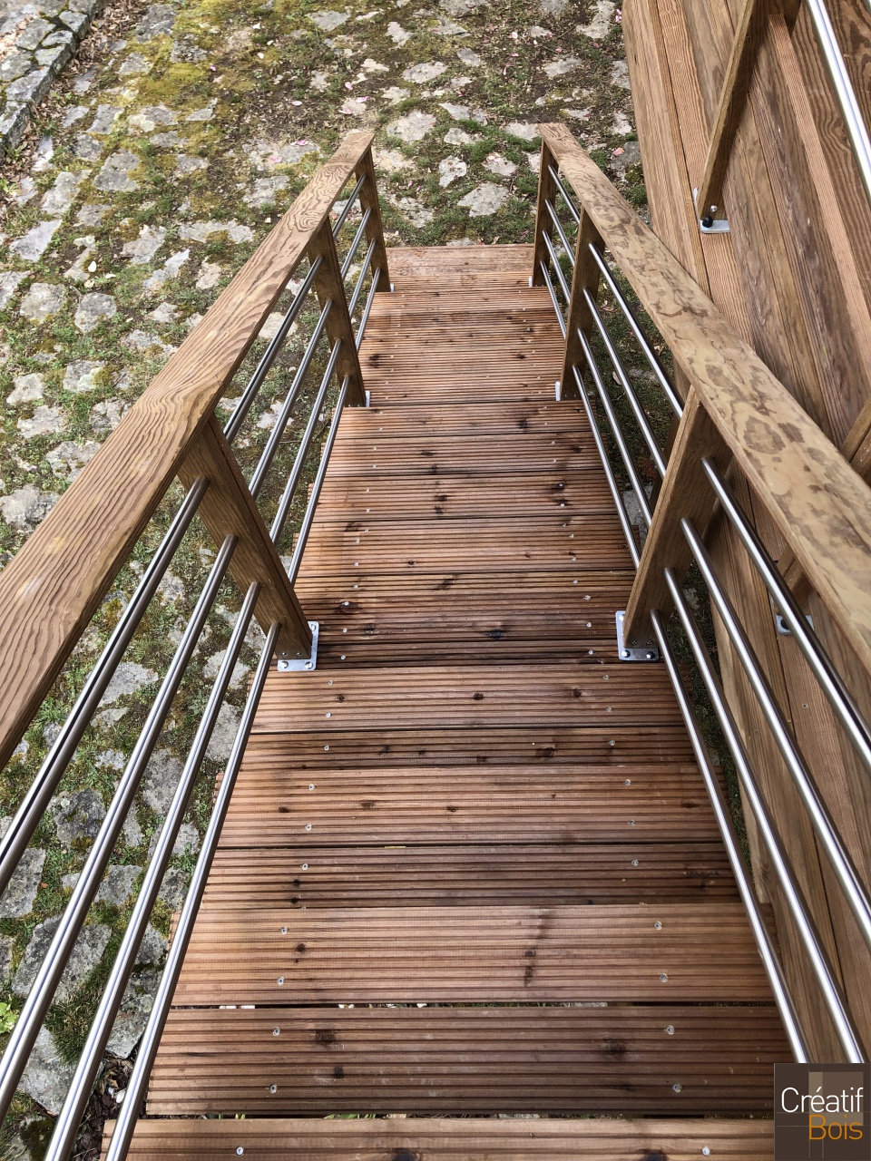 Escalier avec Garde-Corps "Eila" - LA GENEYROUSE - 87 Haute Vienne Escalier avec Garde-Corps "Eila" - LA GENEYROUSE - 87 Haute Vienne