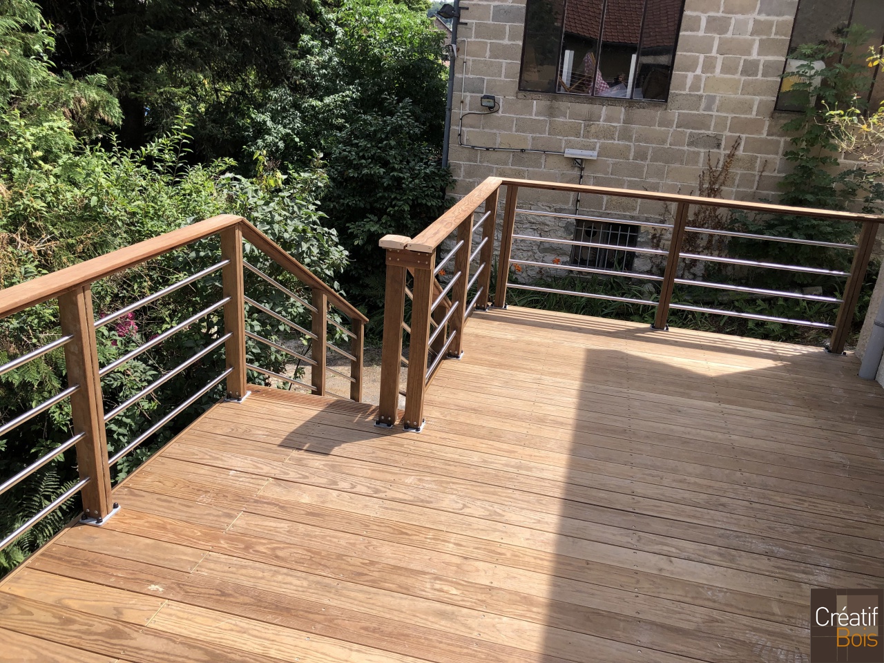 Terrasse Autoportante avec Platelage en Pin de Caroline, Garde-corps "Eila" et Escalier - BRIVE LA GAILLARDE - 19 Corrèze Terrasse Autoportante avec Platelage en Pin de Caroline, Garde-corps "Eila" et Escalier - BRIVE LA GAILLARDE - 19 Corrèze