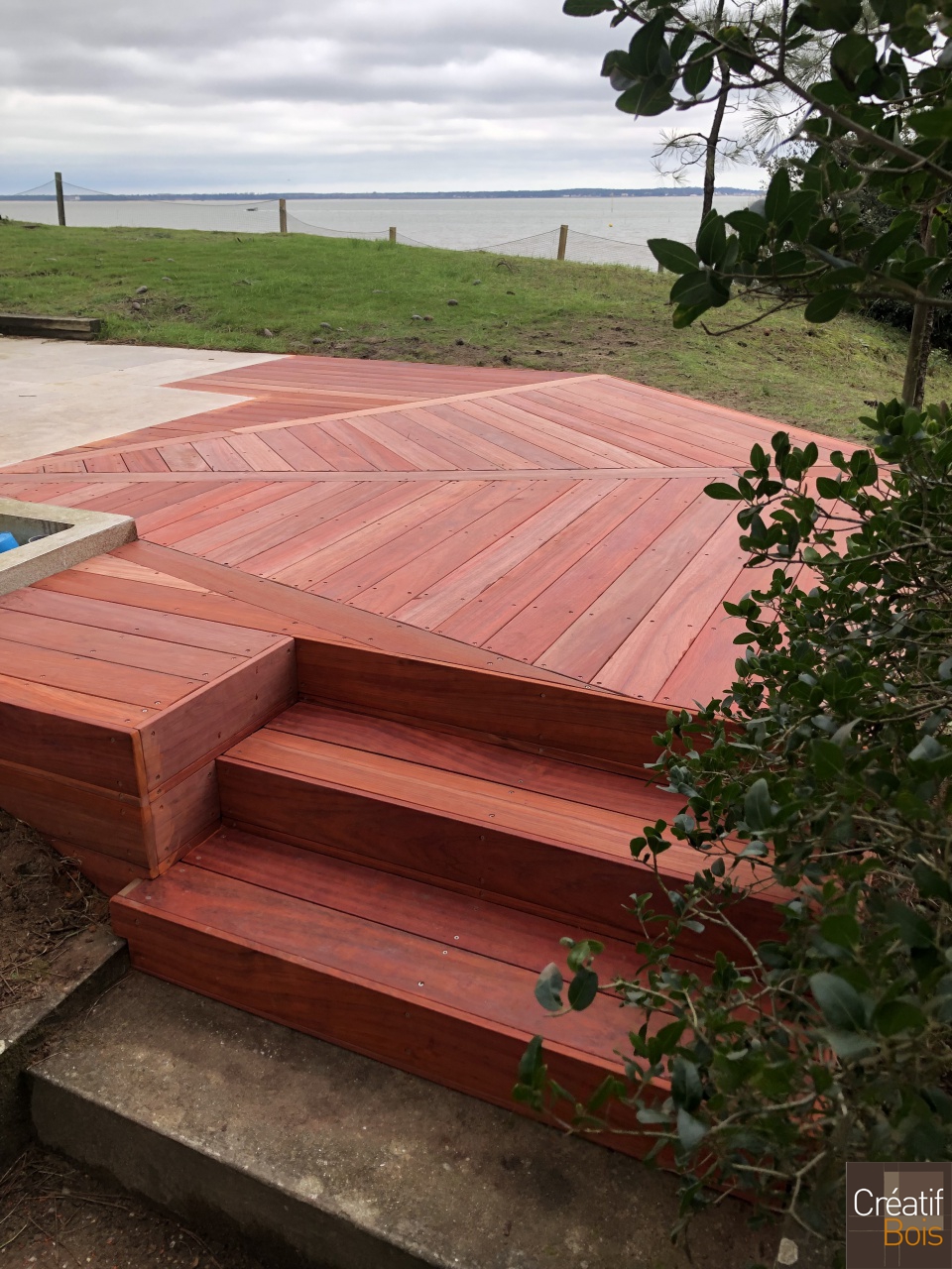 Escalier en Padouk - LA TREMBLADE - 17 Charente Maritime Escalier en Padouk - LA TREMBLADE - 17 Charente Maritime