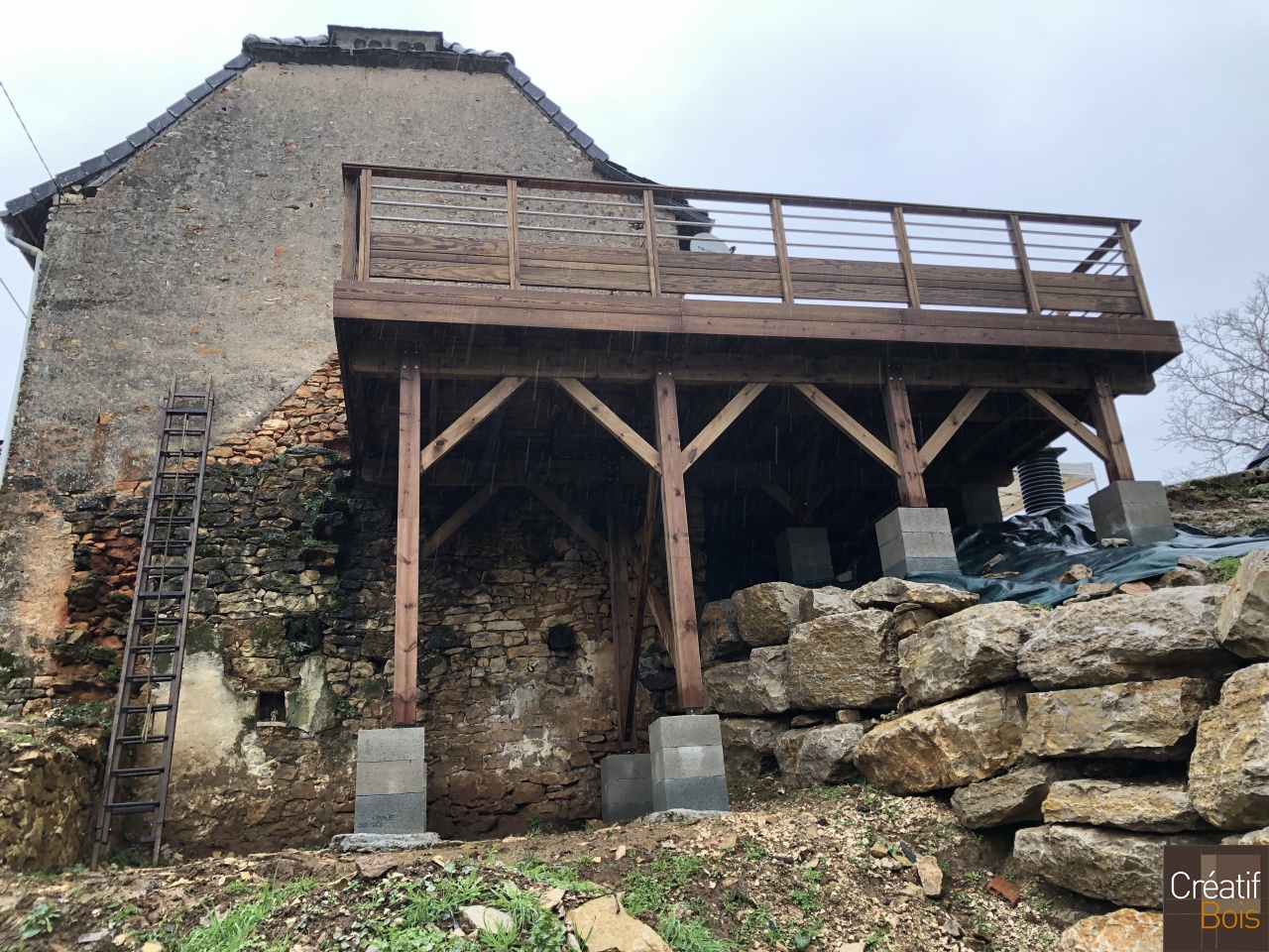 Structure autoportante garde-corps "Corrèza" - TERRASSON 24 Dordogne Structure autoportante garde-corps "Corrèza" - TERRASSON 24 Dordogne