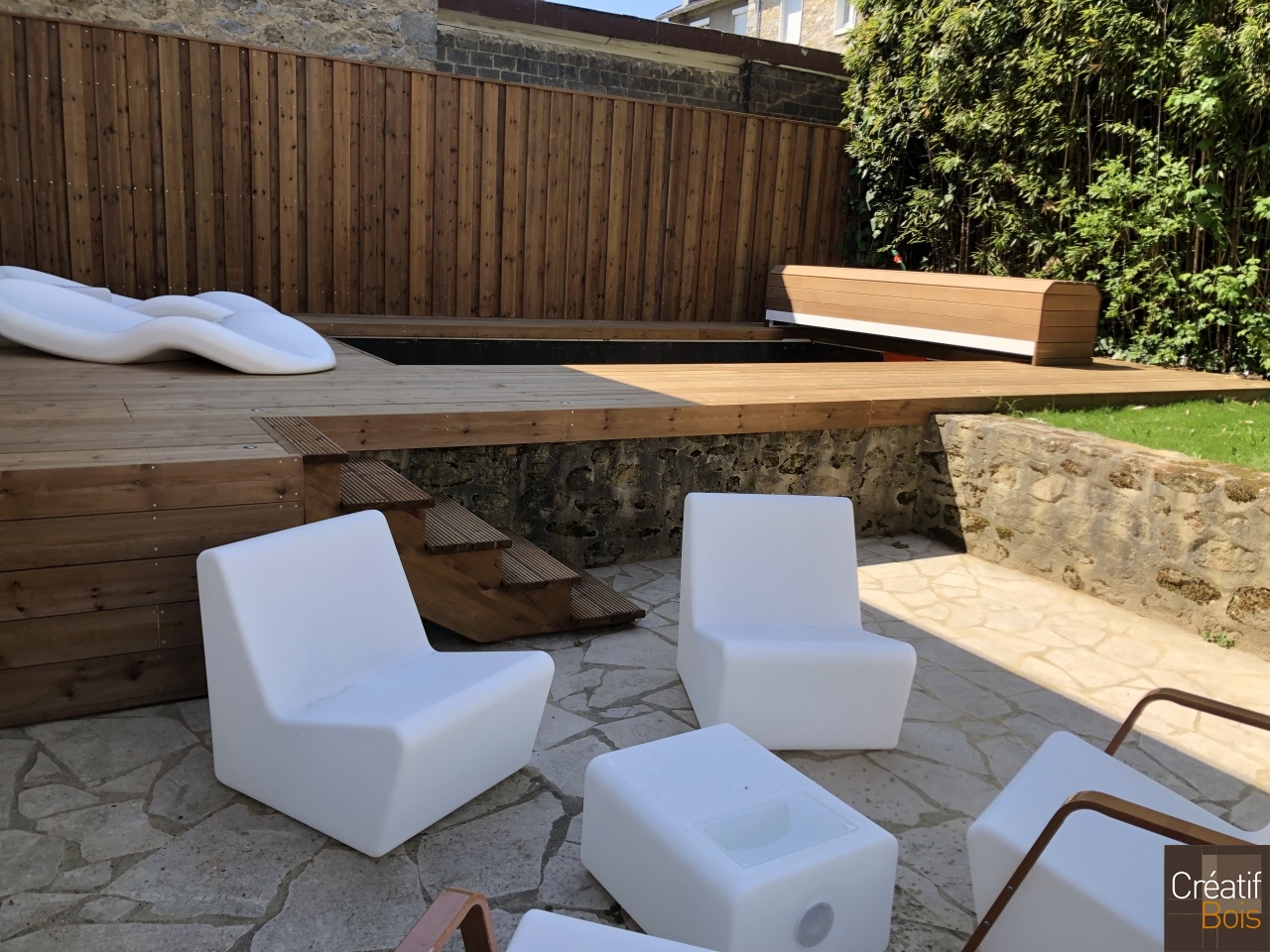 Plage de piscine en Pin Rouge du Nord et Palissade - LIMOGES 87 Haute-Vienne Plage de piscine en Pin Rouge du Nord et Palissade - LIMOGES 87 Haute-Vienne