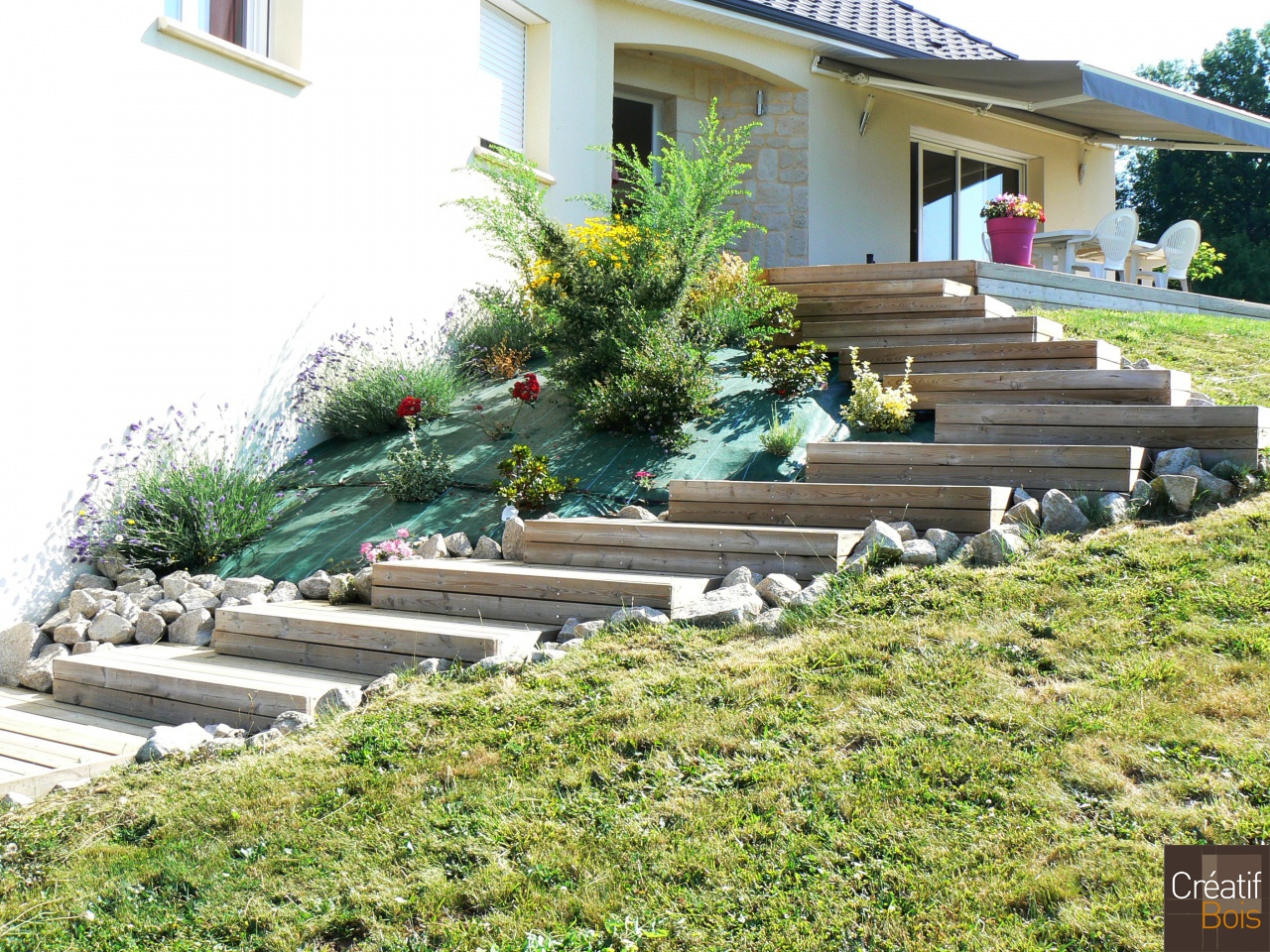 Escalier bois SAINT GERMAIN LES VERGNES - Corrèze 19 Escalier bois SAINT GERMAIN LES VERGNES - Corrèze 19
