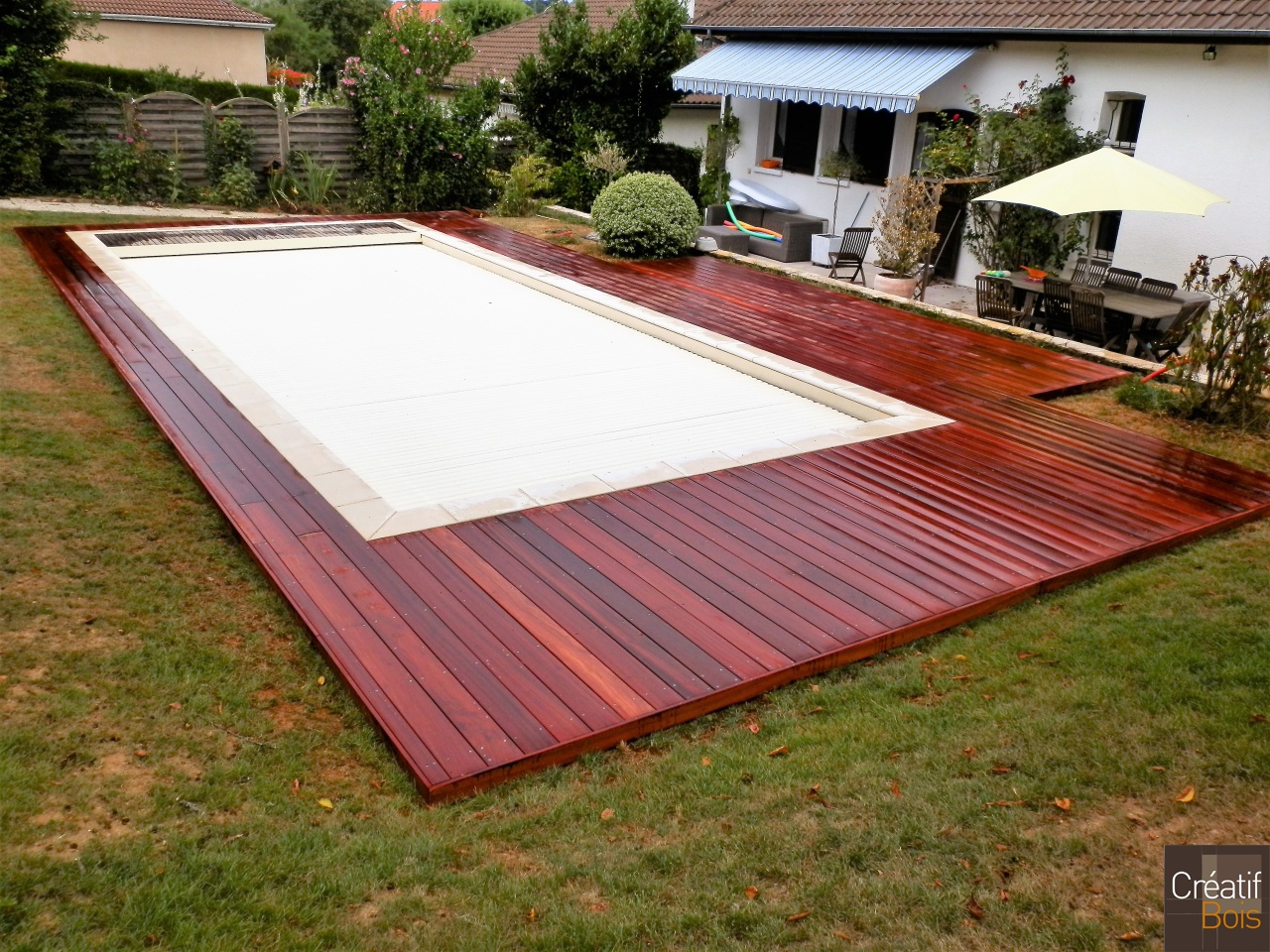 Plage de piscine en Padouk LIMOGES - Haute Vienne 87 Plage de piscine en Padouk LIMOGES - Haute Vienne 87