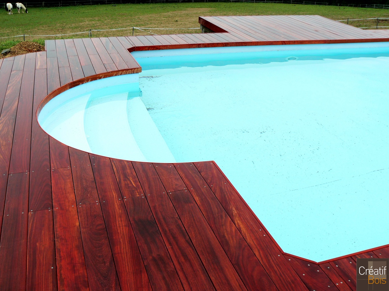 Plage de Piscine sans margelle en Padouk - SAINT MEDARD D'EXIDEUIL - Dordogne 24 Plage de Piscine sans margelle en Padouk - SAINT MEDARD D'EXIDEUIL - Dordogne 24