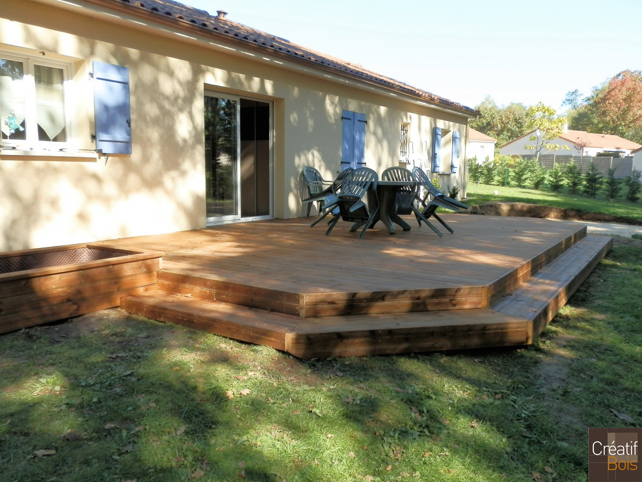 Terrasse en Pin Rouge du Nord et Bac à Plantes VEYRAC - Haute Vienne 87 Terrasse en Pin Rouge du Nord et Bac à Plantes VEYRAC - Haute Vienne 87