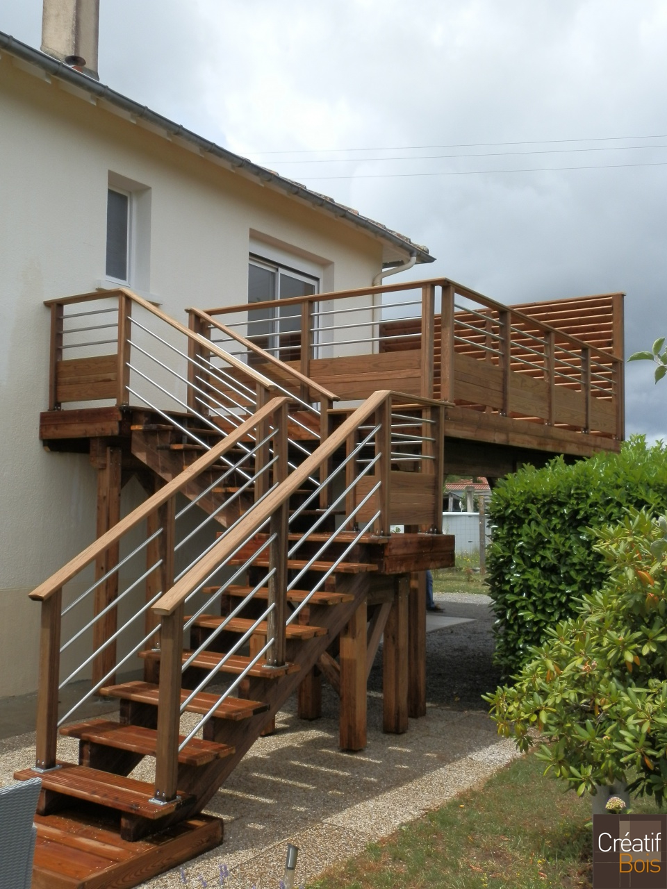 Escalier et terrasse sur poteaux Garde-Corps Corrèza et Eila et Brise-Vue PEYRAT DE BELLAC - Haute Vienne 87  Escalier et terrasse sur poteaux Garde-Corps Corrèza et Eila et Brise-Vue PEYRAT DE BELLAC - Haute Vienne 87