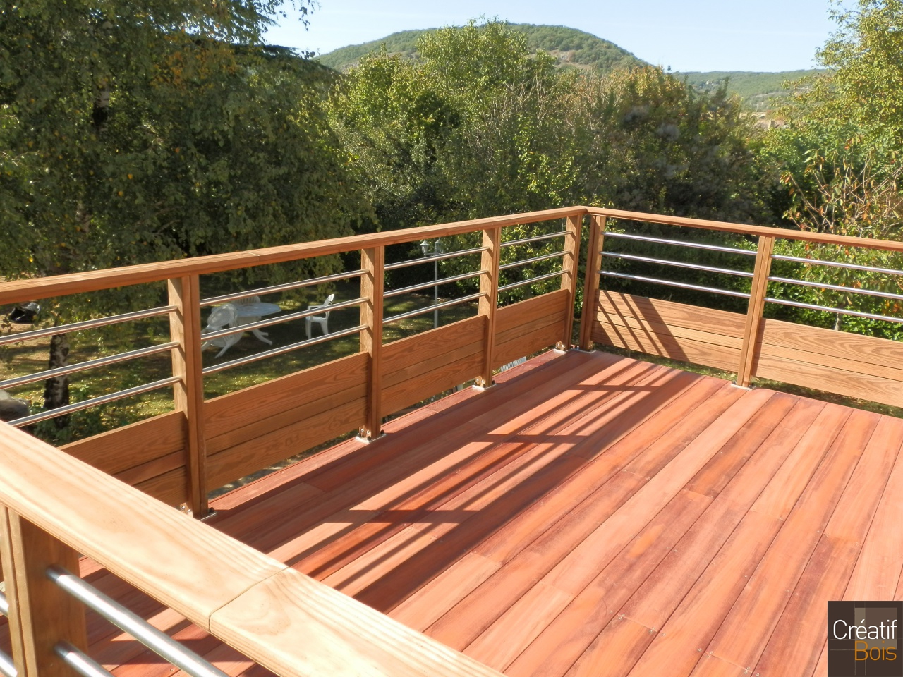 Terrasse sur poteaux avec Platelage en Padouk et des Garde-corps Corrèza SOUILLAC - Lot 46 Terrasse sur poteaux avec Platelage en Padouk et des Garde-corps Corrèza SOUILLAC - Lot 46