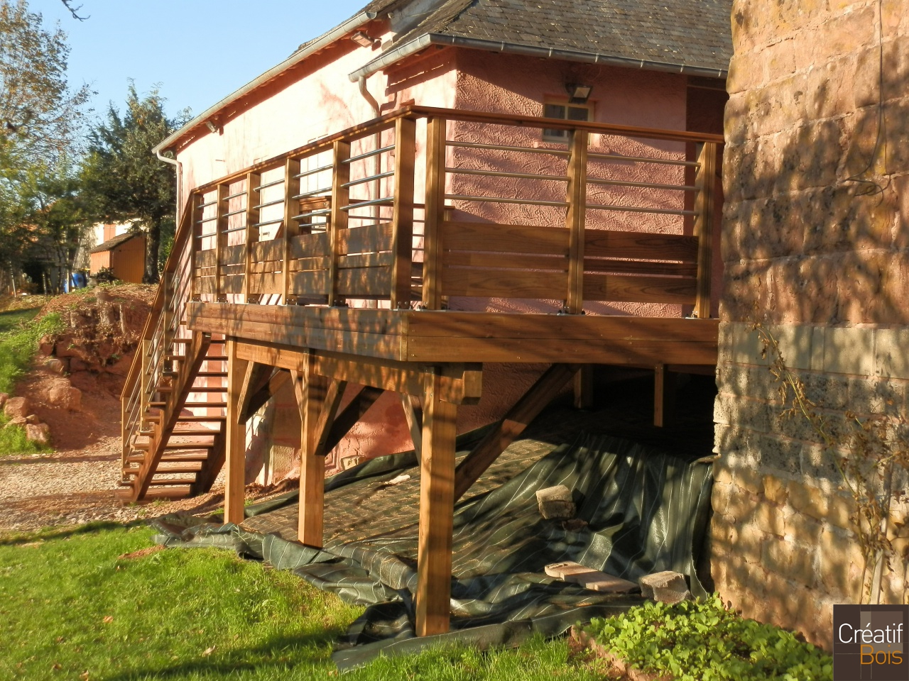 Terrasse sur poteaux avec escalier Garde-Corps Corrèza et Eila AYEN - Corrèze 19 Terrasse sur poteaux avec escalier Garde-Corps Corrèza et Eila AYEN - Corrèze 19