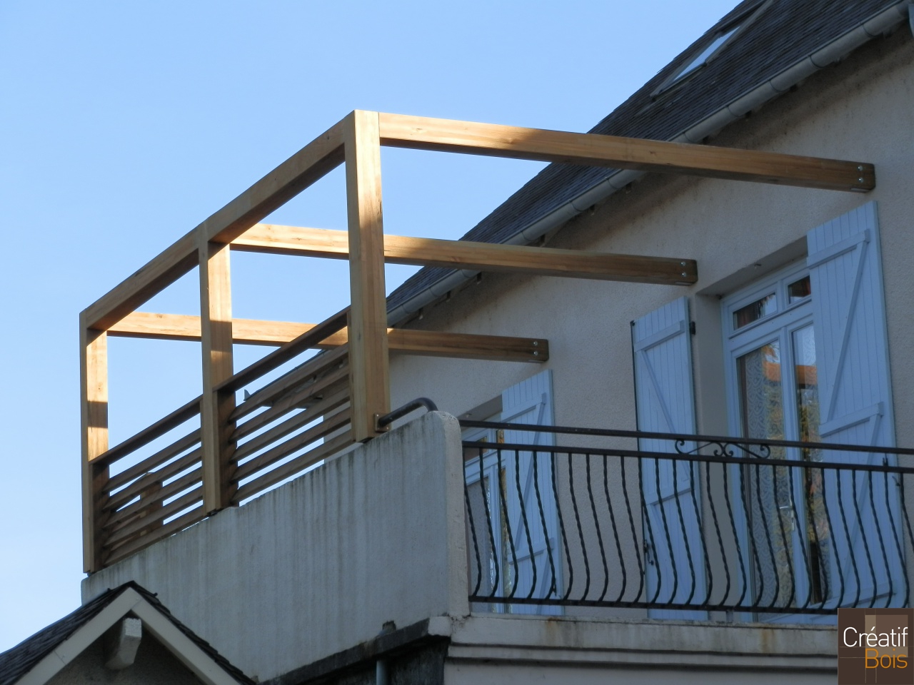 Pergola UZERCHE - Corréze 19  Pergola UZERCHE - Corréze 19